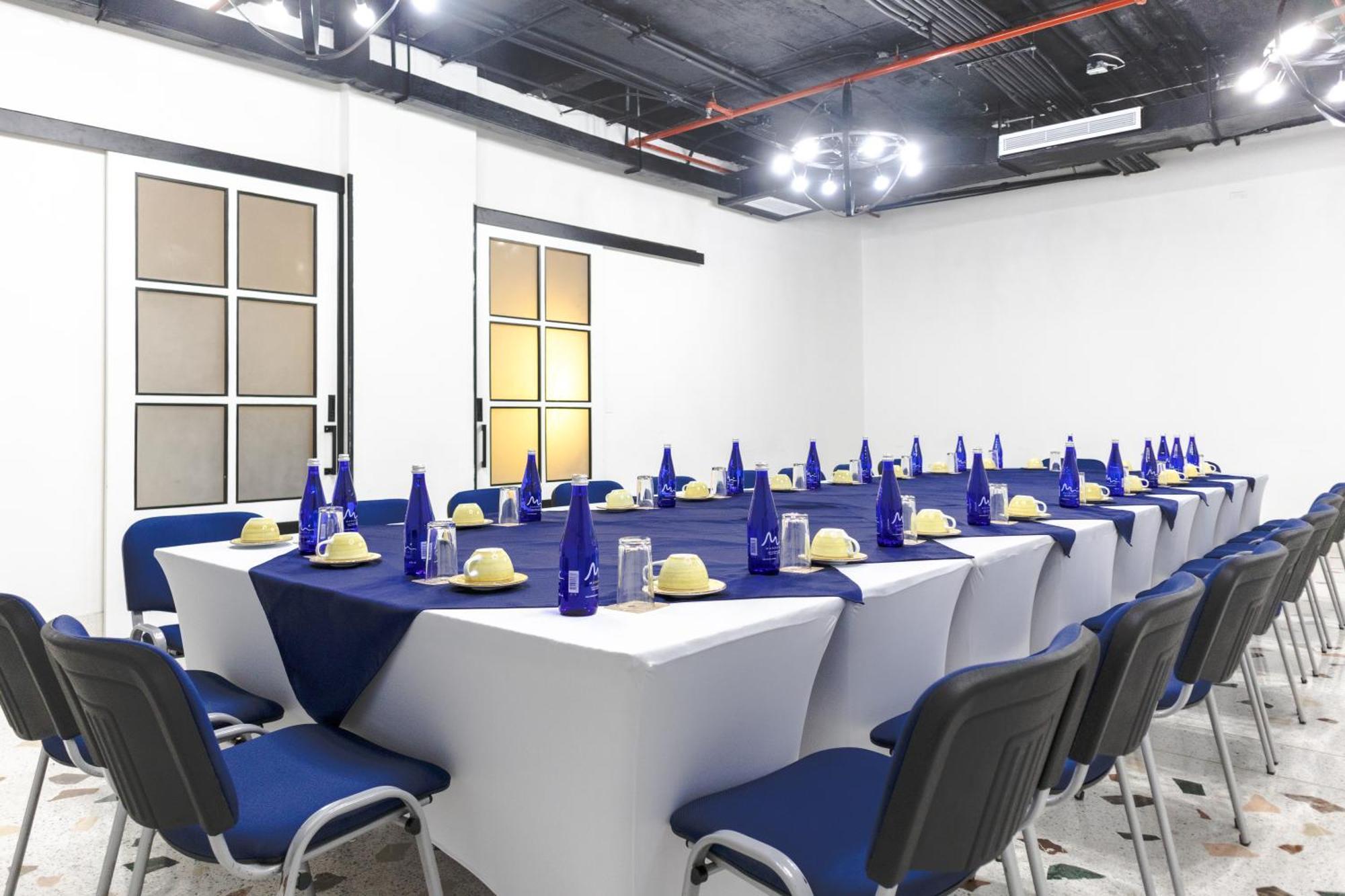 Faranda Collection Barranquilla, A Member Of Radisson Individuals Hotel Barranquilla  Exterior photo Meeting room